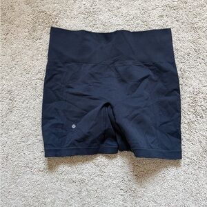Lululemon Compression Shorts Size L Waist 16”